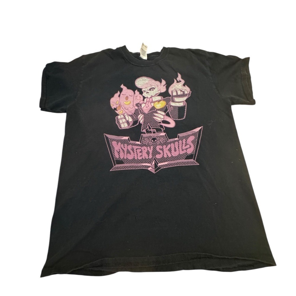Mystery Skulls Purple Graphic Band Tee Black Cotton Shirt M Streetwear Music GUC - Picture 7 of 16